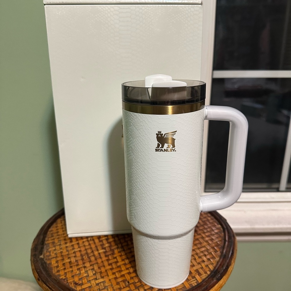 Stanley 30oz Snakeskin Luxe
